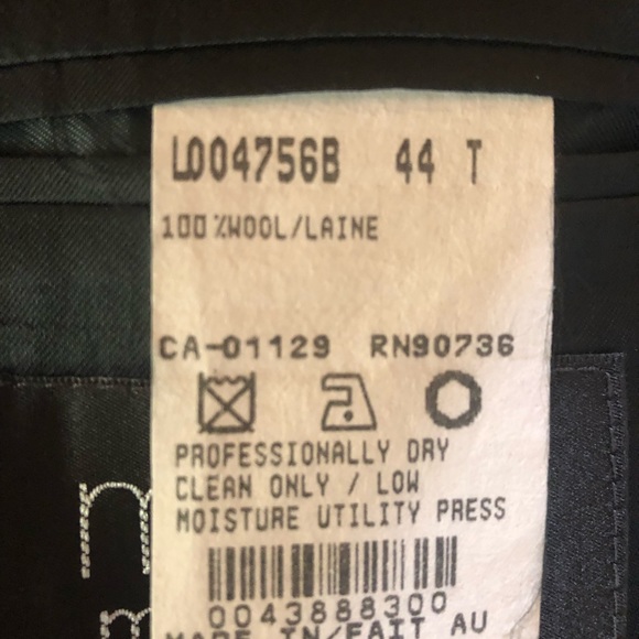 Macy’s suit Size 44T - Picture 5 of 7